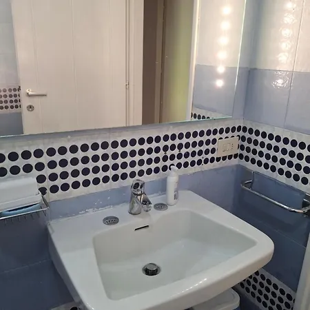 Rosen Garden Apartment *