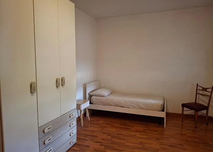 Rosen Garden Apartment *